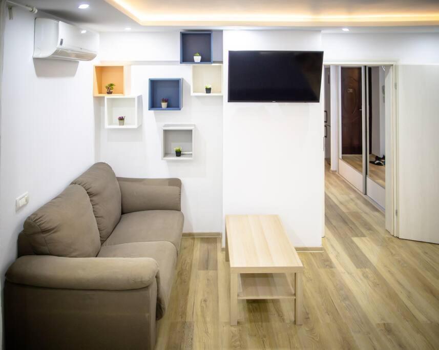 Place In Drumul Taberei Apartamento